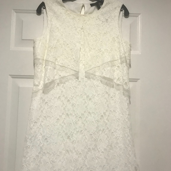 Bsbg-sleeveless-lace-shift-dress-off-white - Picture 1 of 4